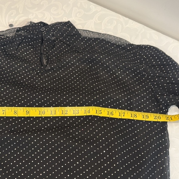 NWOT Sanctuary sheer Blouse. Ladies Small - Picture 12 of 13